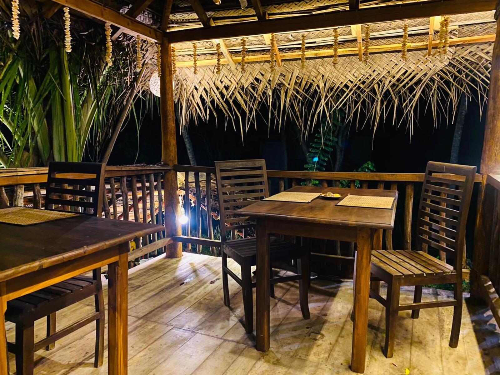 Rekawa Turtle Gate Hotel 탕갈레 외부 사진