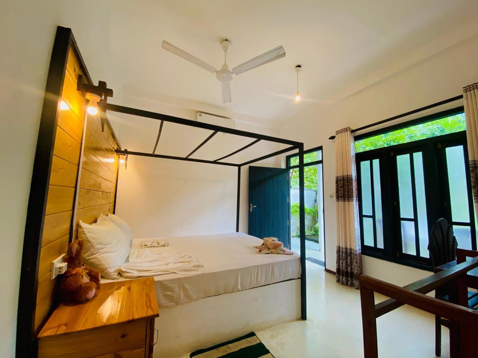 Rekawa Turtle Gate Hotel 탕갈레 외부 사진